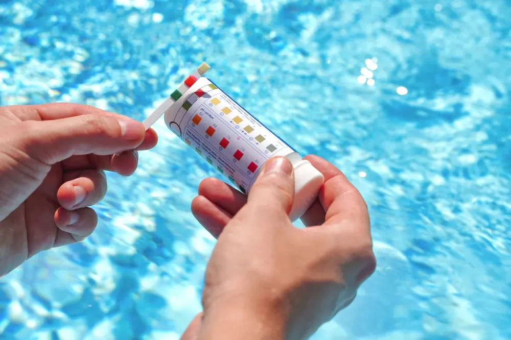 Entretien piscine près de Brue-Auriac